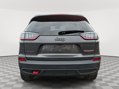 Used 2022 Jeep Cherokee Trailhawk image 7