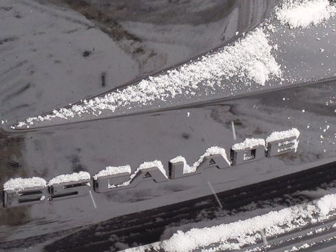 Certified 2024 Cadillac Escalade Sport Platinum w/ LPO, ONYX Package image 6