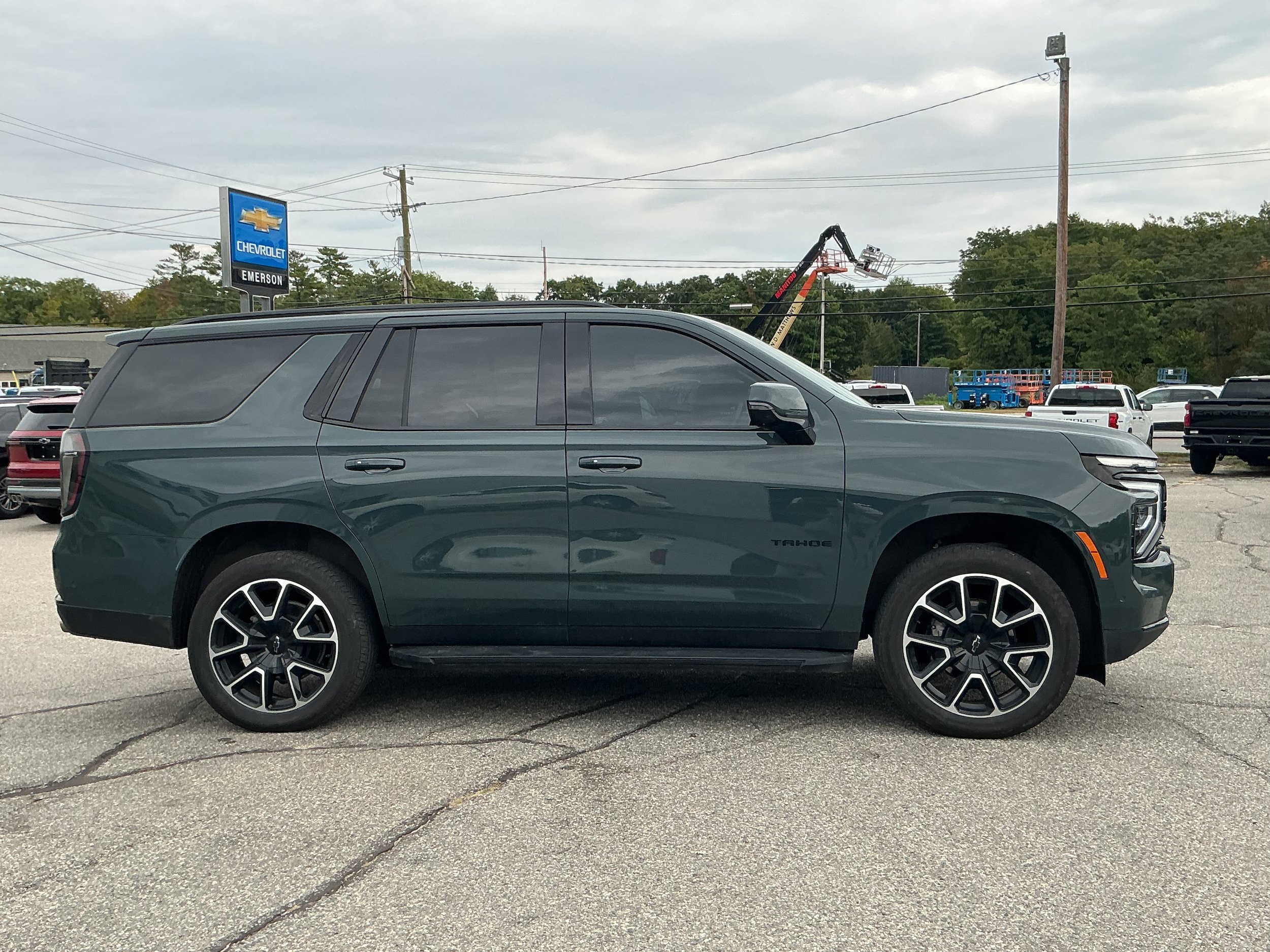 Certified 2025 Chevrolet Tahoe RST w/ Comfort Package AWD/4WD image 3