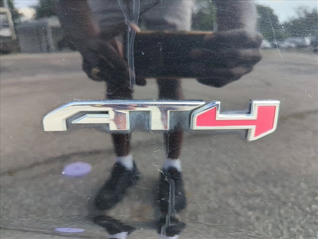 Used 2022 GMC Acadia AT4 w/ Technology Package AWD/4WD image 22