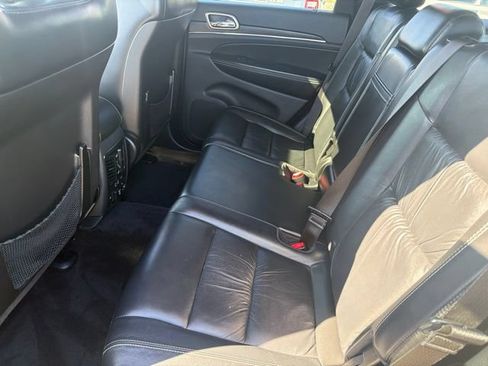 Used 2016 Jeep Grand Cherokee Limited AWD/4WD image 15