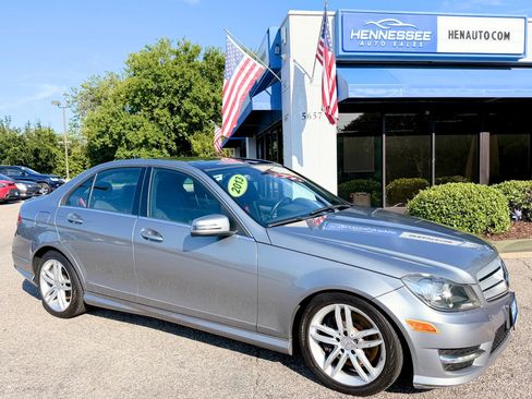 Used 2013 Mercedes-Benz C 300 4MATIC Sedan w/ Multimedia Pkg image 4