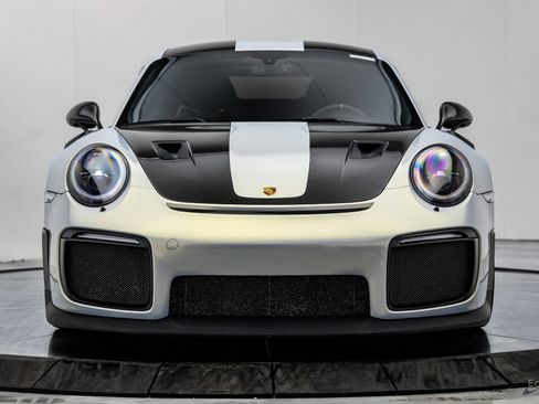 Used 2018 Porsche 911 GT2 RS w/ Weissach Package RWD image 34