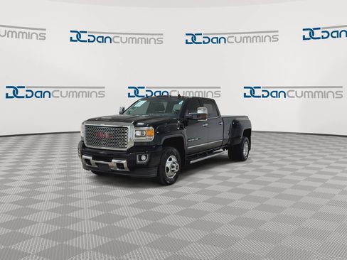 Used 2016 GMC Sierra 3500 Denali w/ Duramax Plus Package AWD/4WD image 5