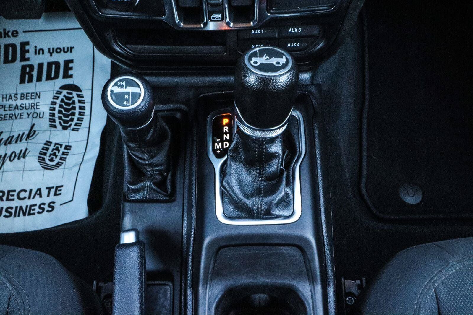 Used 2018 Jeep Wrangler Unlimited Sport S AWD/4WD image 27