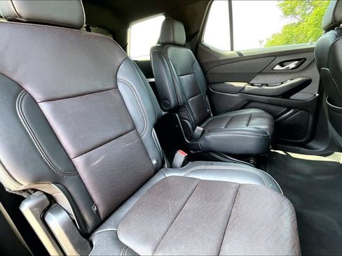 Used 2023 Chevrolet Traverse High Country FWD image 26