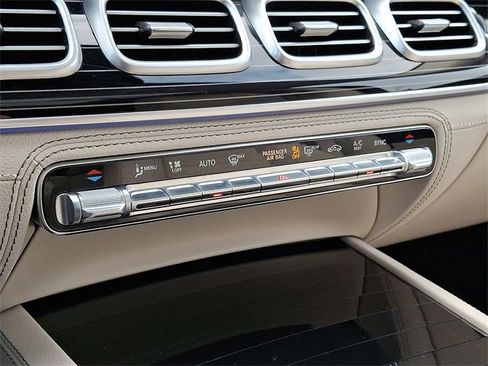 Certified 2024 Mercedes-Benz GLS 580 4MATIC image 18