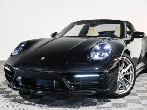 Used 2021 Porsche 911 Targa 4S image 10