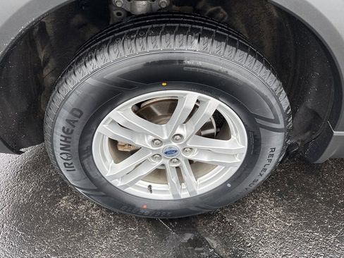 Used 2022 Ford Explorer XLT w/ Equipment Group 202A image 25