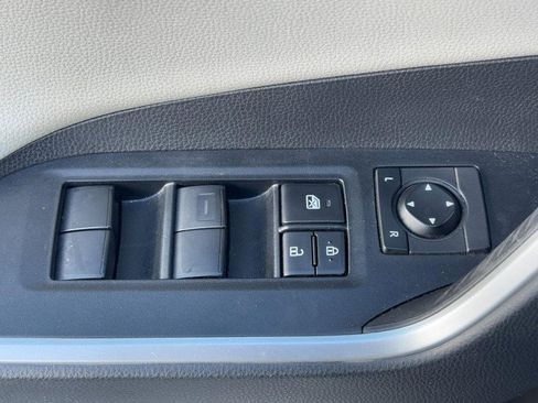 Used 2019 Toyota RAV4 Adventure image 23