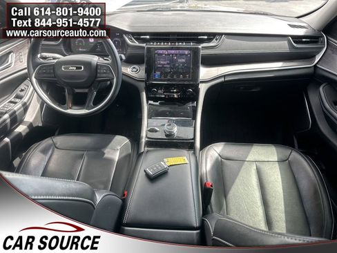 Used 2022 Jeep Grand Cherokee L Limited w/ Black Appearance Package image 12