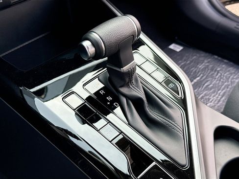 New 2025 Kia Niro LX image 11