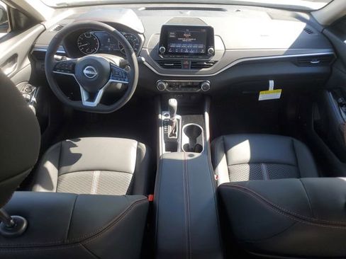 New 2025 Nissan Altima 2.5 SR image 23