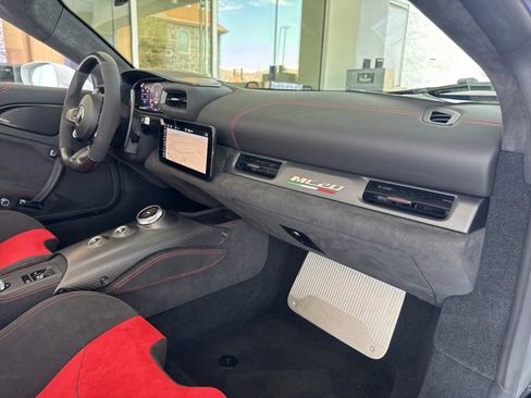 New 2023 Maserati MC20 Spyder image 25