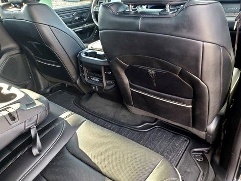 Used 2022 RAM 1500 Limited w/ Body-Colour Bumper Group image 40