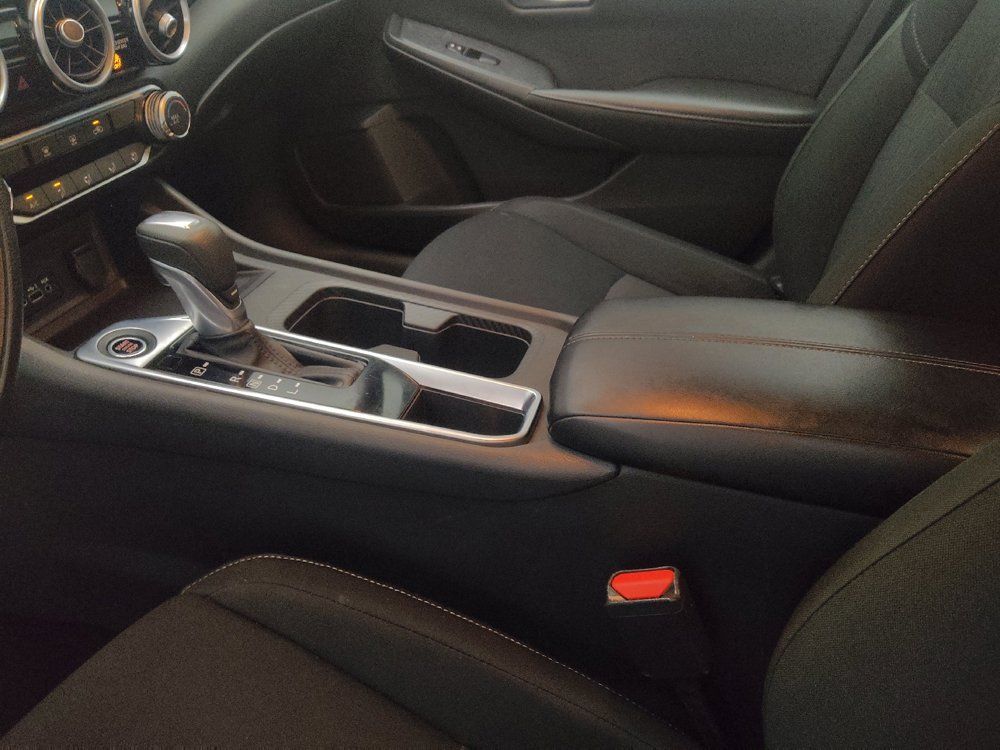 Used 2025 Nissan Sentra SV FWD image 26