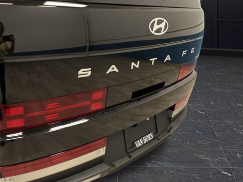 Used 2025 Hyundai Santa Fe Limited AWD/4WD image 42