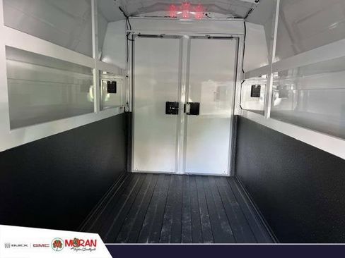 New 2025 GMC Savana 3500 w/ Power Convenience Package image 21