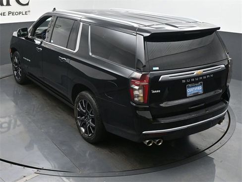 Certified 2023 Chevrolet Suburban High Country image 43