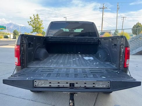 Used 2015 Ford F150 XLT w/ Equipment Group 301A Mid AWD/4WD image 17