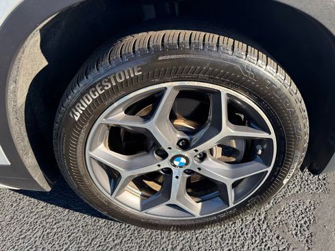 Used 2018 BMW X1 xDrive28i image 18