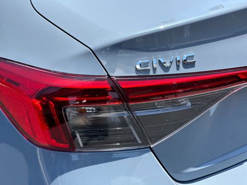 Used 2023 Honda Civic Sport image 31
