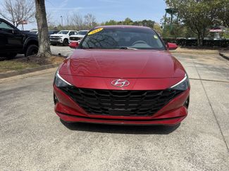 Used 2022 Hyundai Elantra SEL w/ Convenience Package video 2