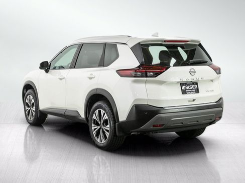 Used 2023 Nissan Rogue SV w/ SV Premium B Package AWD/4WD image 3