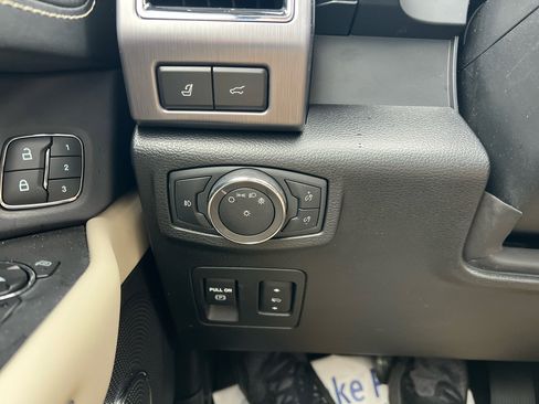 Used 2020 Ford Expedition Platinum image 23