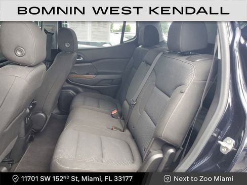 Used 2021 GMC Acadia SLE w/ Driver Convenience Package image 18