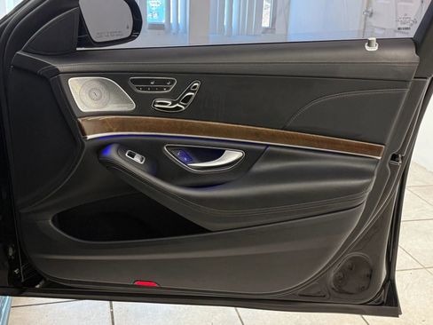 Used 2016 Mercedes-Benz S 550 4MATIC Sedan image 25