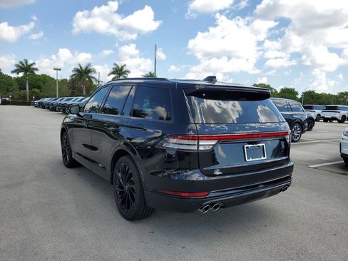 New 2026 Lincoln Aviator Reserve w/ Jet Appearance Package image 3