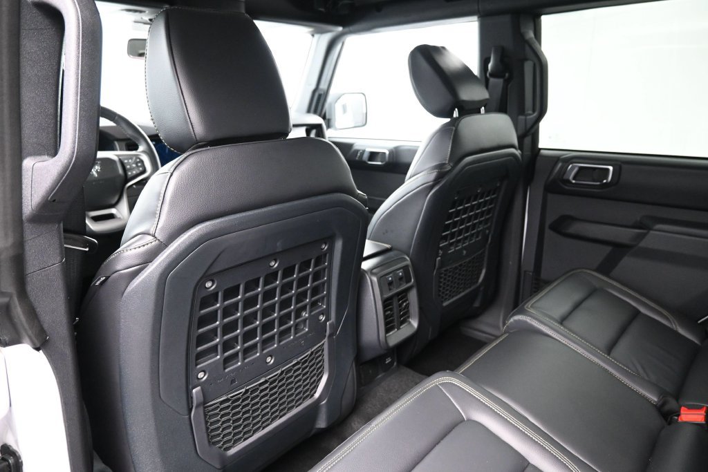Used 2025 Ford Bronco Badlands AWD/4WD image 8