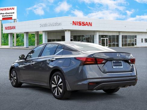 Used 2022 Nissan Altima 2.5 SV image 3
