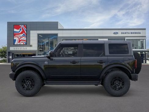 New 2026 Ford Bronco Outer Banks w/ Sasquatch Package AWD/4WD image 3