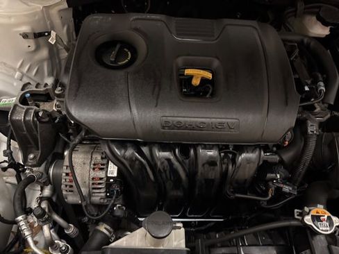 Certified 2024 Kia Forte LXS image 22