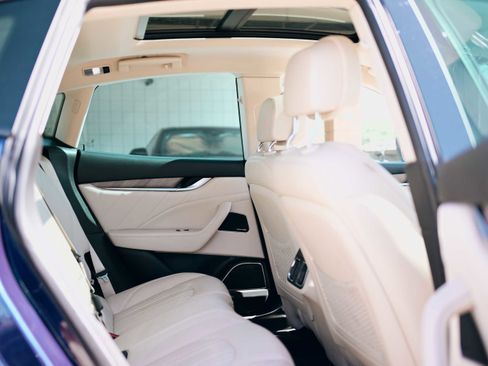 Used 2019 Maserati Levante GranLusso image 15