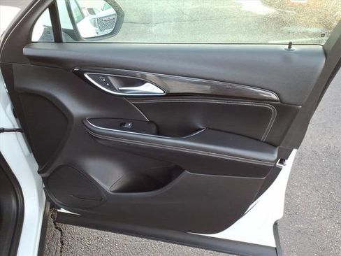 Used 2023 Buick Envision Preferred image 25