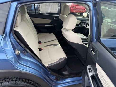 Used 2017 Subaru Crosstrek 2.0i Premium w/ Moonroof Package image 11