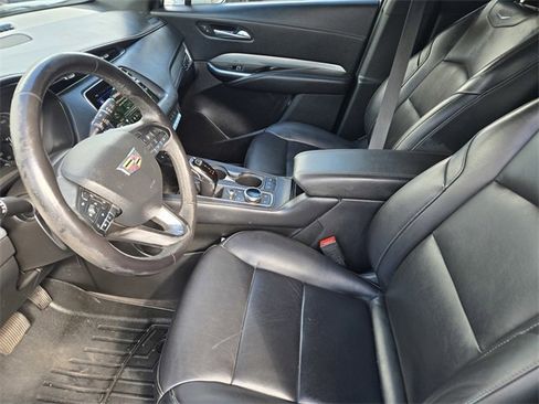 Used 2020 Cadillac XT4 Premium Luxury w/ Cold Weather Package image 21