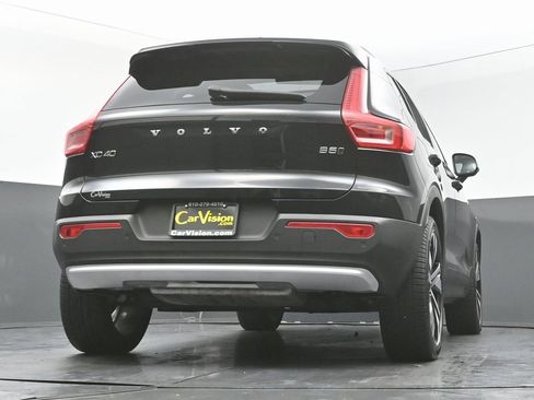 Used 2024 Volvo XC40 B5 Ultimate w/ Protection Package Premier image 50
