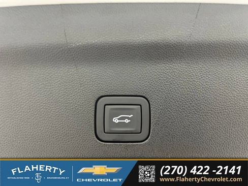 Used 2025 Chevrolet Tahoe Premier RWD image 21