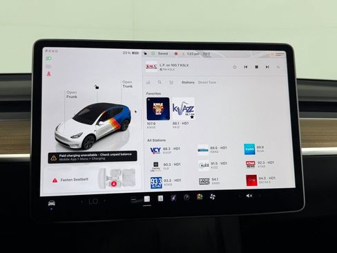 Used 2025 Tesla Model Y Long Range image 18