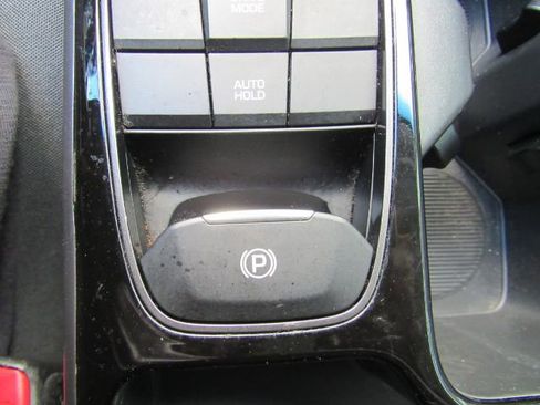 Used 2021 Hyundai Ioniq SE image 48