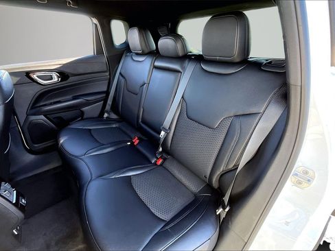 Used 2026 Jeep Compass Latitude image 22