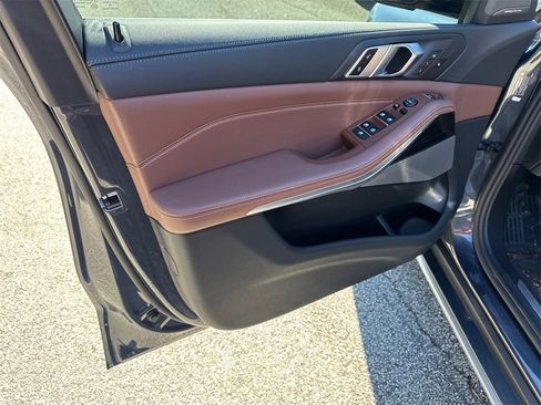 Used 2020 BMW X5 xDrive40i w/ Premium Package image 10