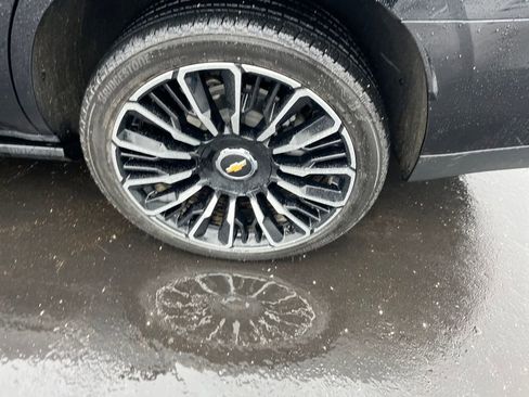 Used 2025 Chevrolet Tahoe High Country image 40