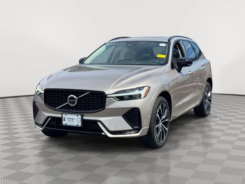 Certified 2025 Volvo XC60 B5 Plus w/ Protection Package Premier AWD/4WD image 2