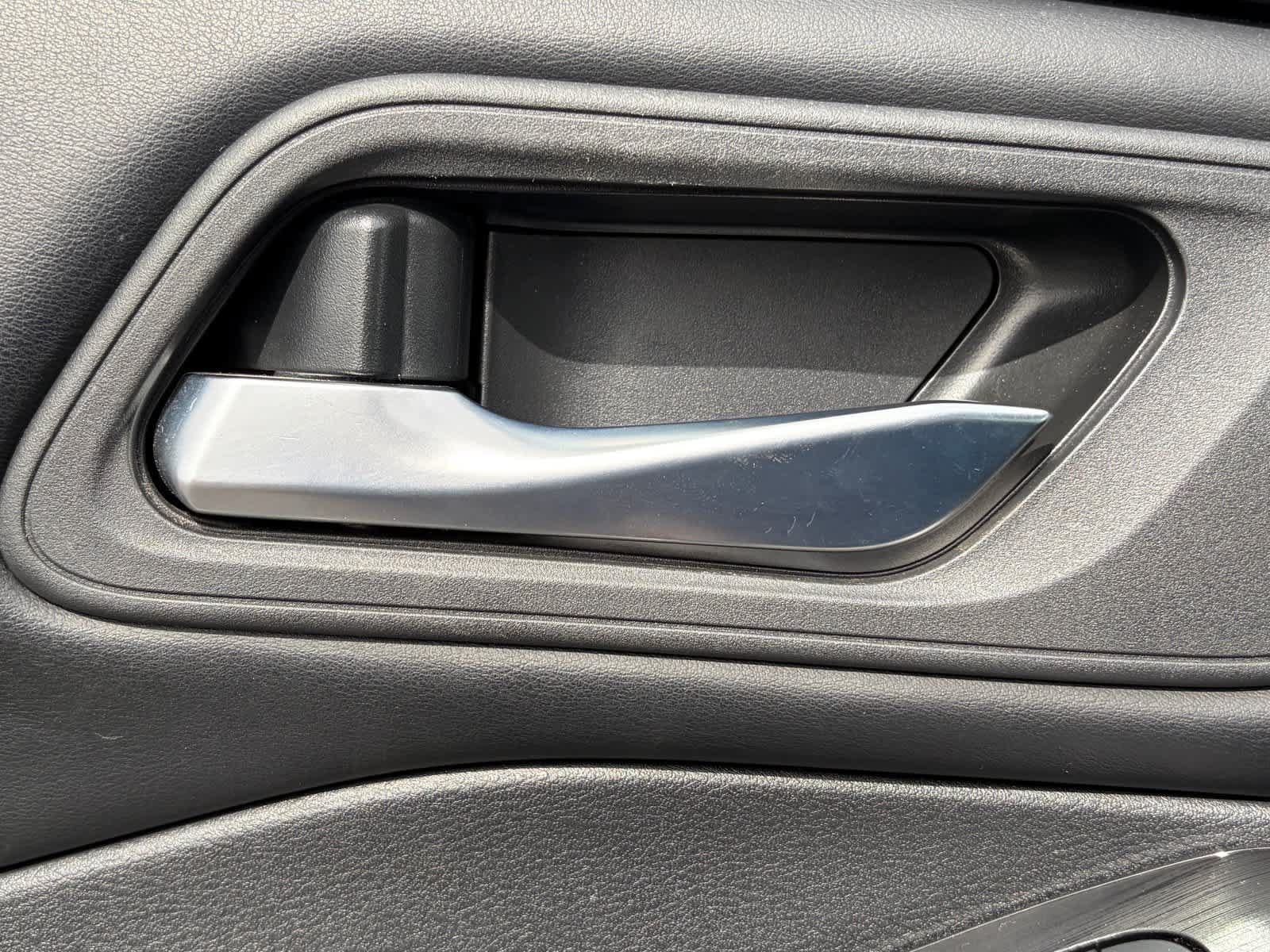 Certified 2025 Nissan Rogue SV AWD/4WD image 8