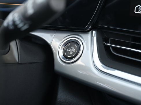 New 2026 Chevrolet Trax LT w/ LPO, Blackout Package image 22